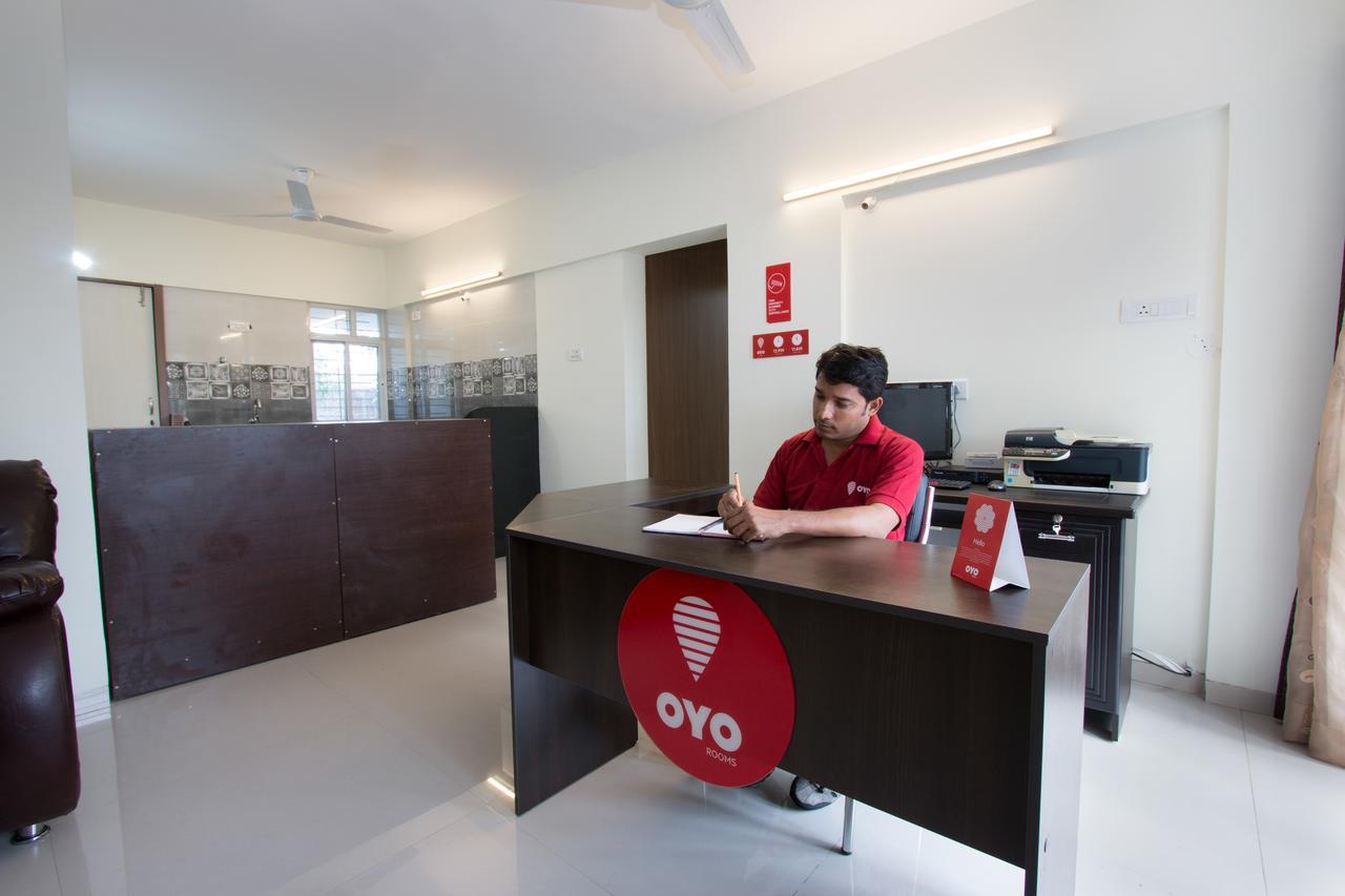 Oyo 9052 Leisurely Abode Khadki Exterior foto