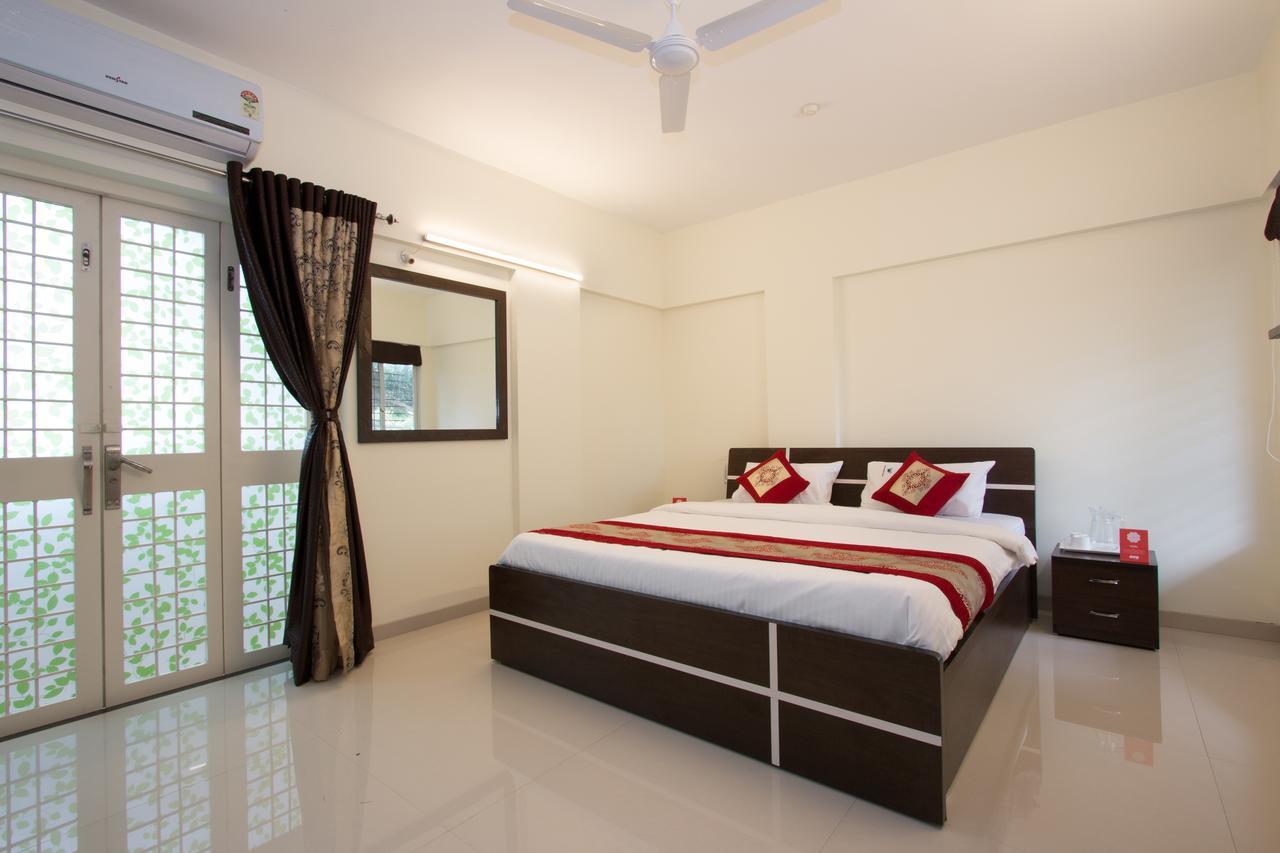 Oyo 9052 Leisurely Abode Khadki Exterior foto